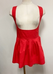 レッド胸当てエプロン
全1点