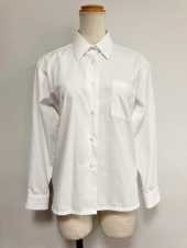 ホワイト長袖シャツ
全1点
