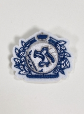 ホワイトエンブレム
全4点