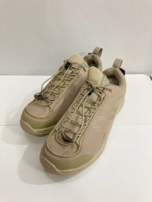 ベージュ作業服　シューズ
全3点