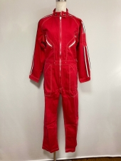 レッド作業服　つなぎ
全1点