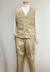 ベージュ作業服
全2点