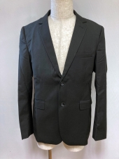 ブラックジャケット
全1点