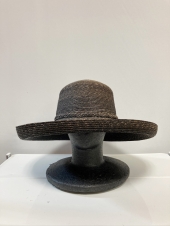 ブラウン麦わら帽子