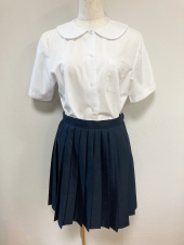 ネイビースカート
全1点