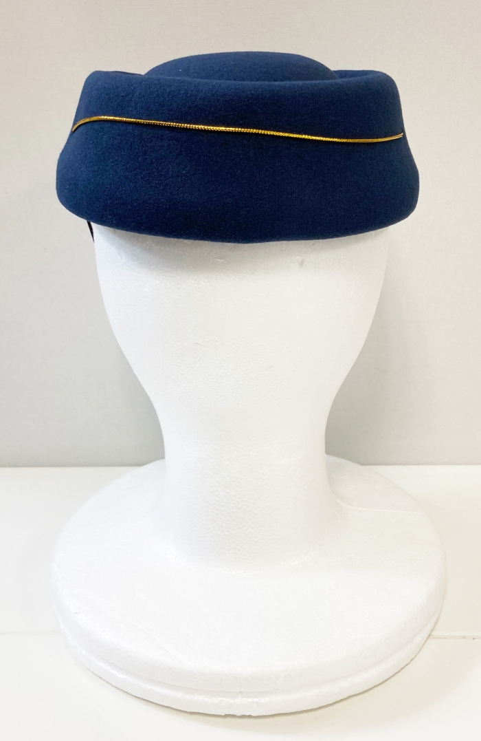 ネイビーCA帽子
全1点