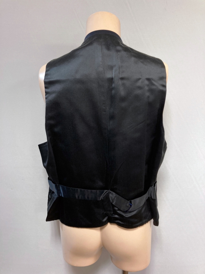 ブラックベスト