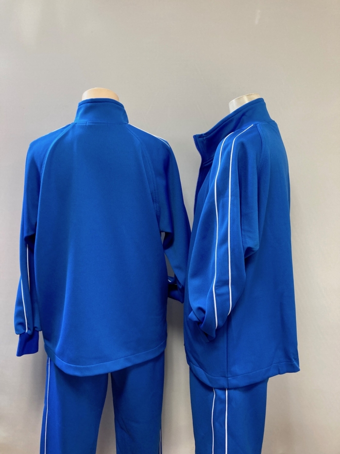 ブルージャージ
全16点（トップスのみ30点）