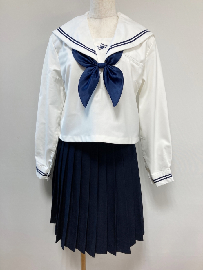 ネイビーライン長袖セーラー
全23点