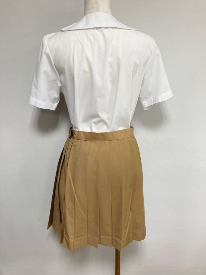 キャメルスカート
全1点