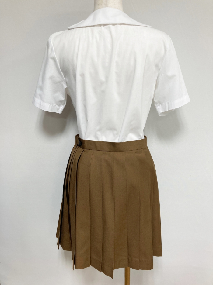 ブラウンスカート
全1点