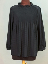 ブラックシャツ
全2点