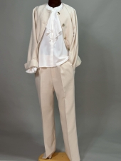 ホワイトセレモニースーツ
全1点