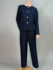 ネイビーセレモニースーツ
全2点