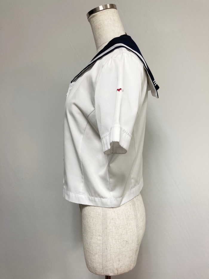 ネイビー衿半袖セーラー服
全2点
