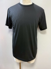 ブラックTシャツ半袖
全3点