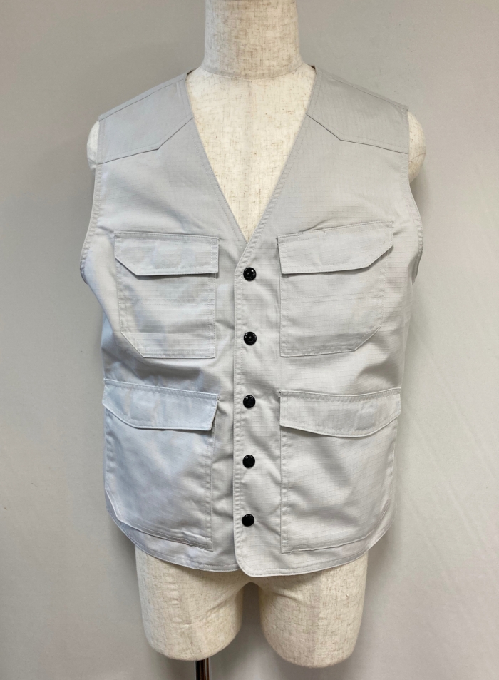 グレー作業服　ベスト
全2点